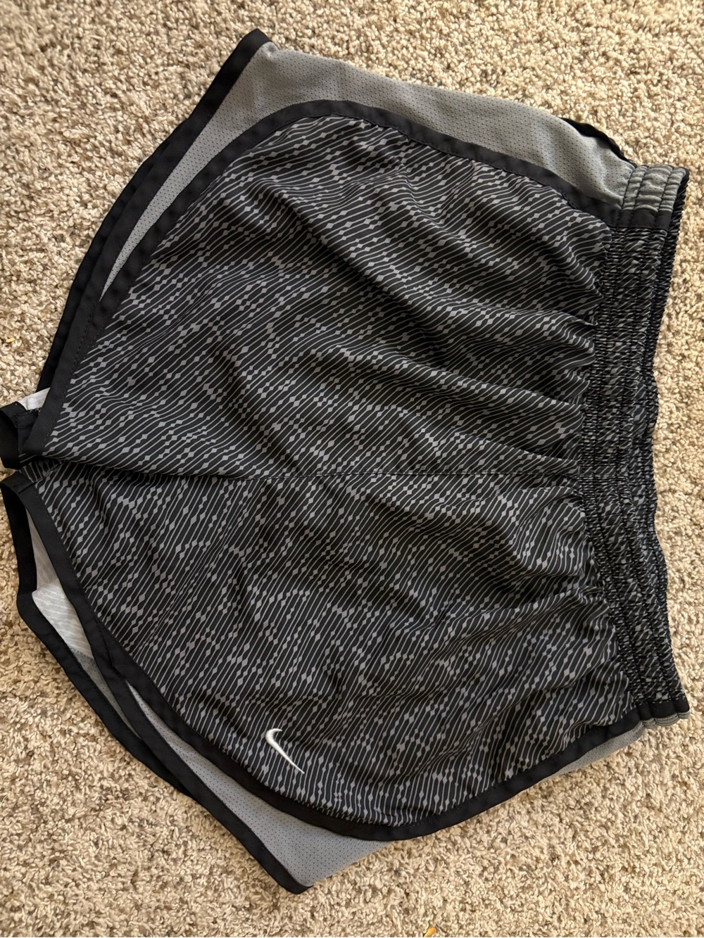 Nike Black & Gray Striped Athletic Shorts size small